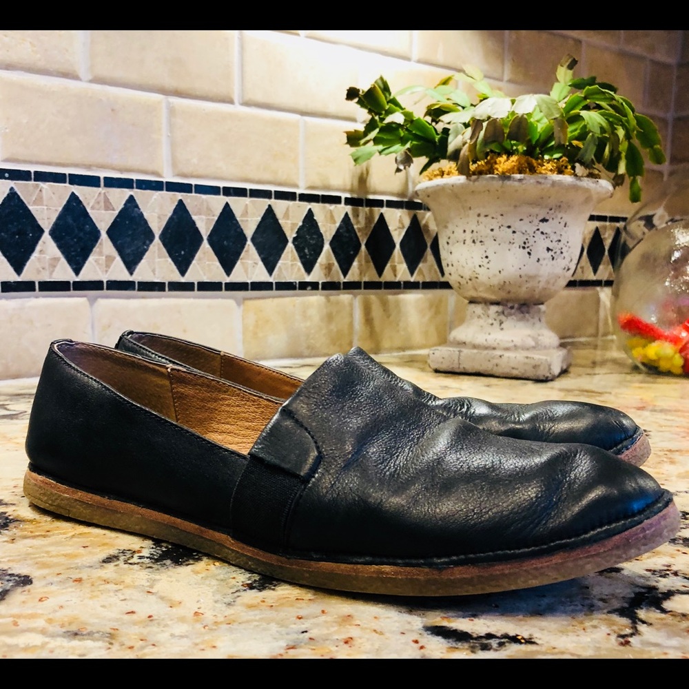 Dolce Vita black leather slip on
